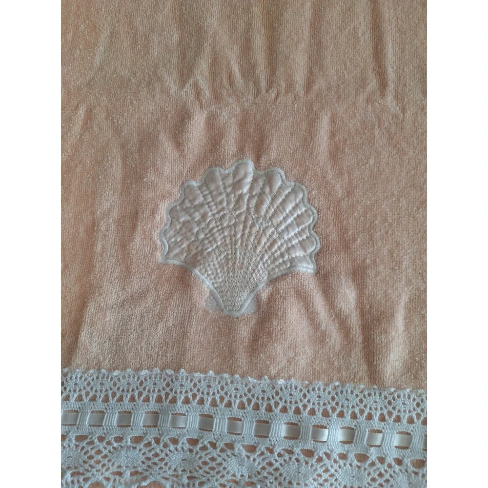 Vantage Ames Towels 1 Bath 1‎ Hand Pink Shell Embroidered Beachy USA Made